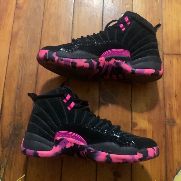 Jordan 12 Doernbecher - Picture 2 of 6